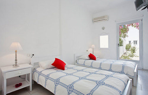 Sunday Hotel Antiparos Town エクステリア 写真